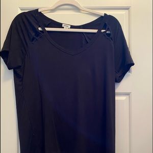 T shirt with shoulder cut outs